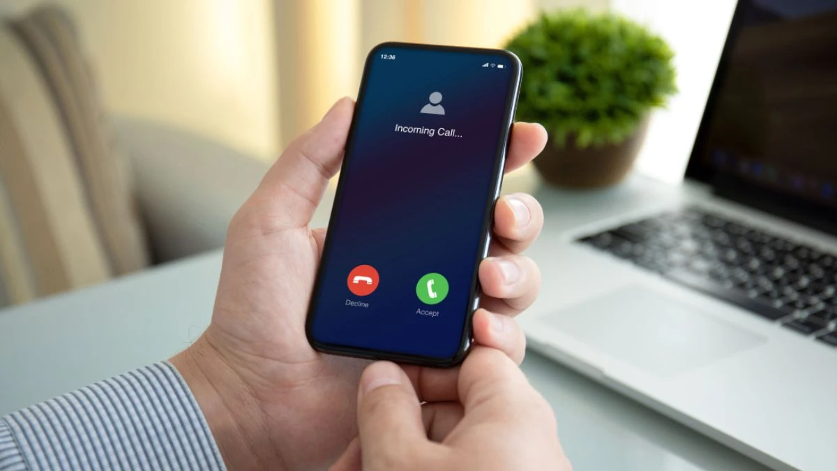 Govt warns users not to pick voip calls report them to Chakshu to curb cyber fraud