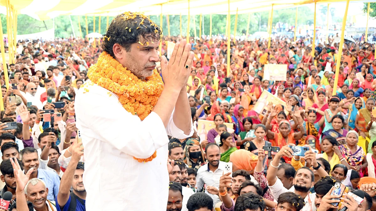 प्रशांत किशोर को चलती सभा के बीच जाना पड़ा अस्पताल, जानें डॉक्टरों ने क्या कहा?