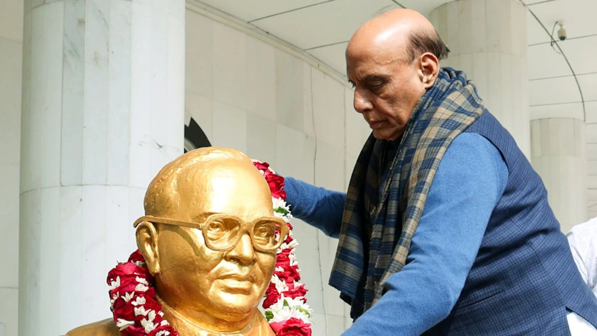 MP Rajnath Singh pays floral tribute to BR Ambedkar in Indore