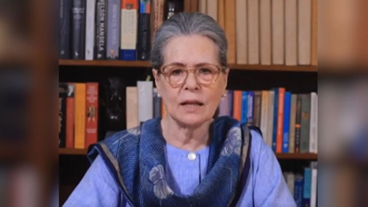 चौथे चरण के चुनाव के बीच कांग्रेस का ऐलान, गरीब परीवारों की महिलाओं को 1 लाख रुपये की सहायता का किया वादा