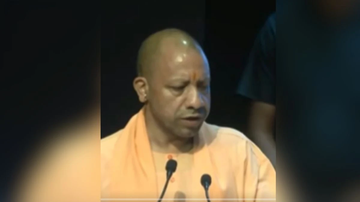 बांग्लादेश में हो रही हिंसा पर भड़के CM योगी, बोले- वहां भी वही हो रहा जो 1947 में हुआ था