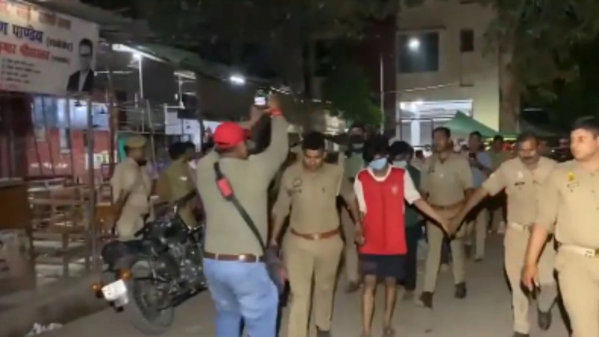 546 लड़कियों के न्यूड वीडियो, आरोपी के कैफे में हुए शूट; वाराणसी गैंगरेप मामले में पुलिस का बड़ा खुलासा