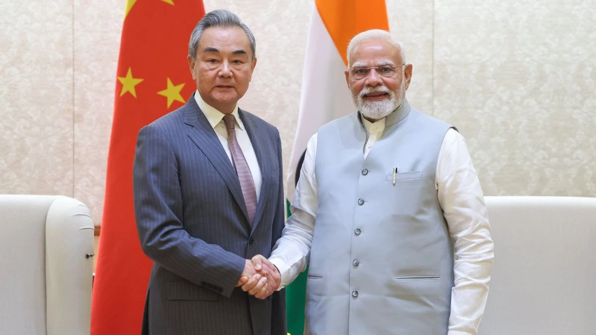 चीन के विदेश मंत्री वांग यी ने PM मोदी से की मुलाकात, SCO सम्मेलन के लिए निमंत्रण सौंपा, इन मुद्दों पर हुई चर्चा