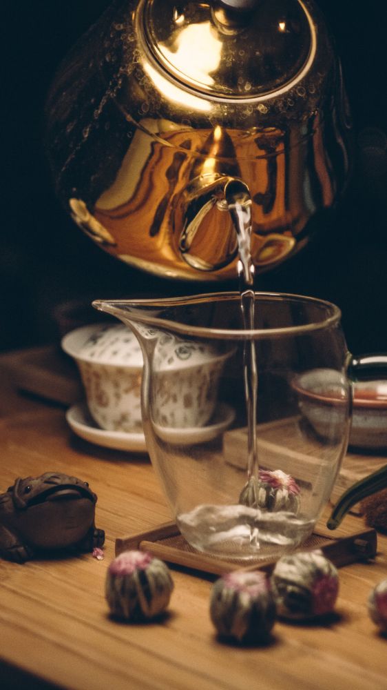 गर्म पानी पीने के 7 चमत्कारिक फायदे, क्या आप भी हैं इससे अनजान