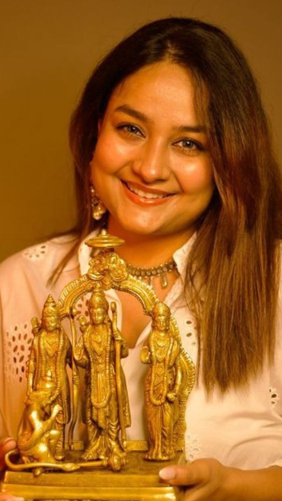 कौन हैं स्वस्ति मेहुल? जिनके गीत के मुरीद हुए प्रधानमंत्री नरेन्द्र मोदी भी कौन हैं स्वस्ति मेहुल? जिनके गीत के मुरीद हुए प्रधानमंत्री नरेन्द्र मोदी भी