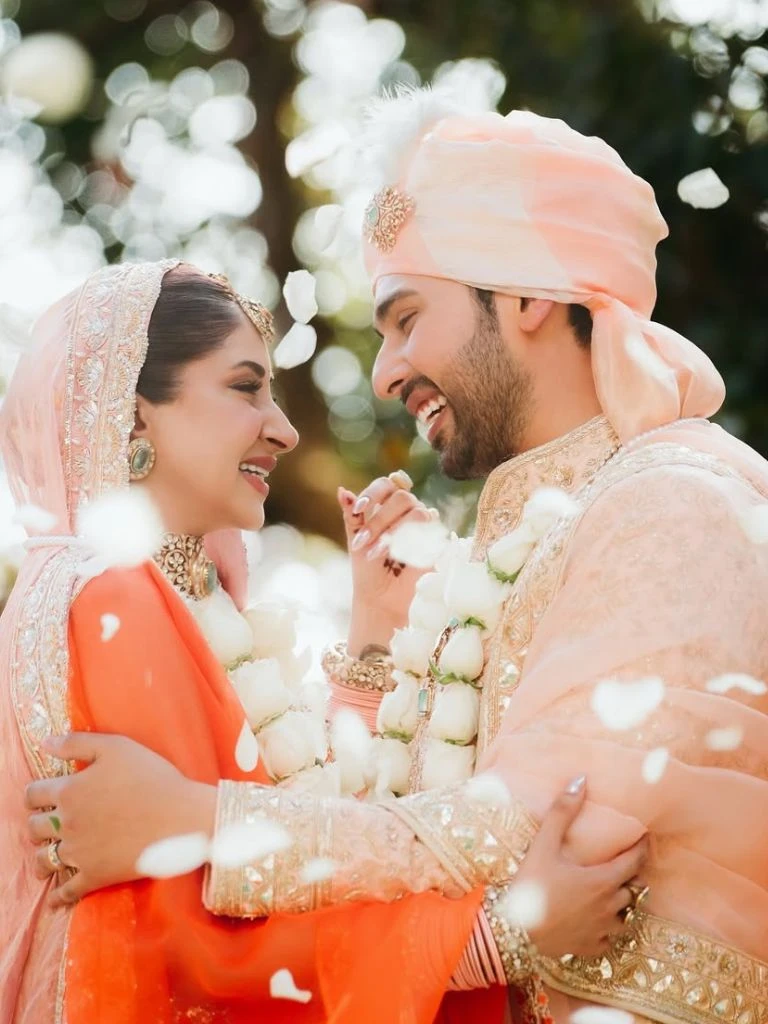 Armaan Malik ने नए साल पर दी खुशखबरी, लॉन्ग टाइम गर्लफ्रेंड आशना श्रॉफ के साथ शादी के बंधन में बंधे Armaan Malik ने नए साल पर दी खुशखबरी, लॉन्ग टाइम गर्लफ्रेंड आशना श्रॉफ के साथ शादी के बंधन में बंधे