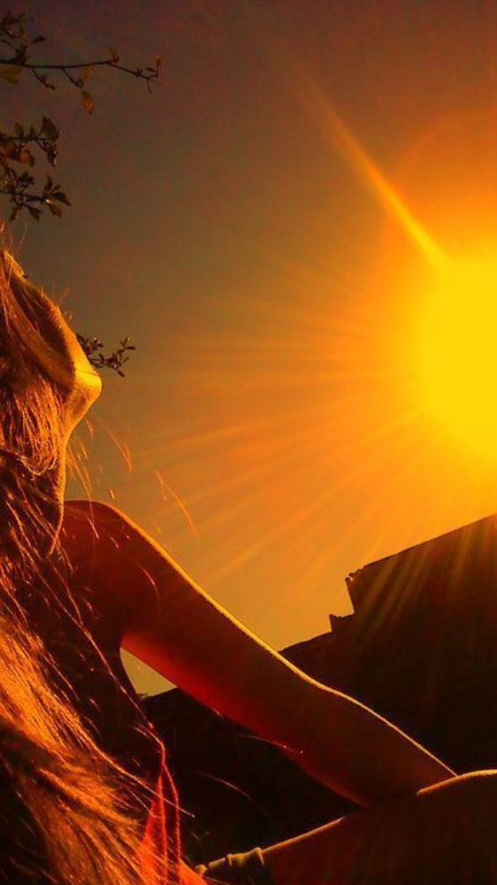 सर्दियों में धूप लेने के 5 जबरदस्त फायदे, हेल्थ प्रॉब्लम भी होगी दूर