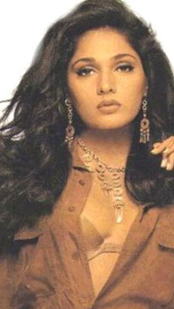 90 के दशक में इस बॉलीवुड एक्ट्रेस का जमाना था दिवाना