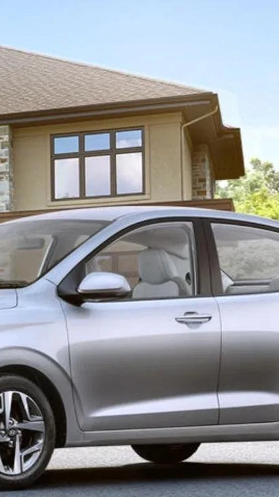 10 लाख के बजट में अगर शानदार कार तलाश रहे हैं, तो हम आपके लिए इस बजट में मौजूद गाड़ियों की जानकारी लाए हैं