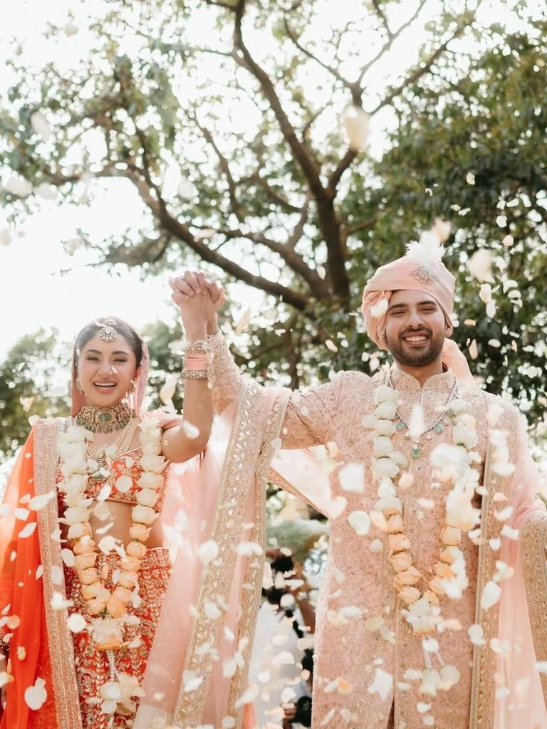 Armaan Malik ने नए साल पर दी खुशखबरी, लॉन्ग टाइम गर्लफ्रेंड आशना श्रॉफ के साथ शादी के बंधन में बंधे Armaan Malik ने नए साल पर दी खुशखबरी, लॉन्ग टाइम गर्लफ्रेंड आशना श्रॉफ के साथ शादी के बंधन में बंधे