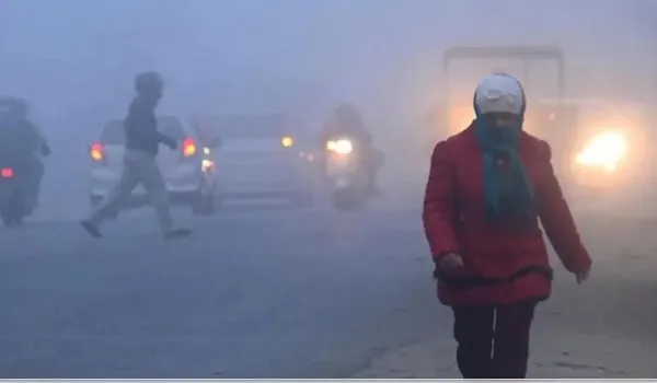 पहाड़ों से मैदान तक ठंड का कहर, दिल्ली समेत उत्तर भारत में अब गलन वाली ठंड पड़नी शुरू