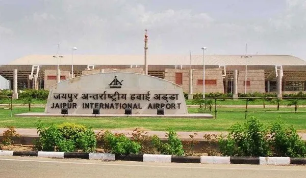 जयपुर एयरपोर्ट बना देश के चुनिंदा AI-स्मार्ट एयरपोर्ट, AQMS से जयपुर एयरपोर्ट पर यात्रियों को मिलेगी भीड़ और इंतजार से राहत