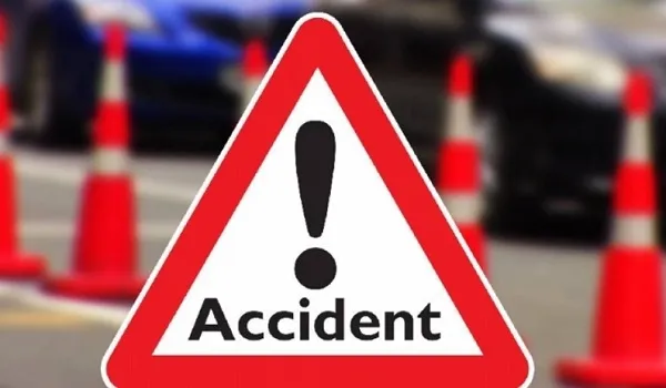 उदयपुर में भीषण सड़क हादसा, दो कारों की भिड़ंत में चार युवकों की दर्दनाक मौत