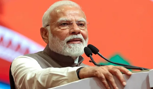 पीएम मोदी का पश्चिम बंगाल दौरा, बोले- बंगाल में विकास पर ब्रेक लगा, ममता राज में महिलाएं सुरक्षित नहीं
