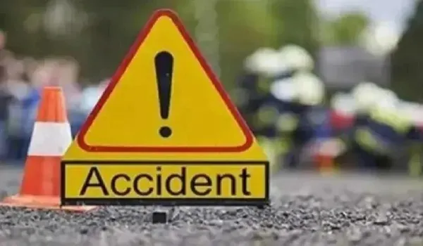 झुंझुनूं में भीषण सड़क हादसा, दो गाड़ियों की आमने-सामने भिड़ंत, एक ही परिवार के कई लोग गंभीर घायल