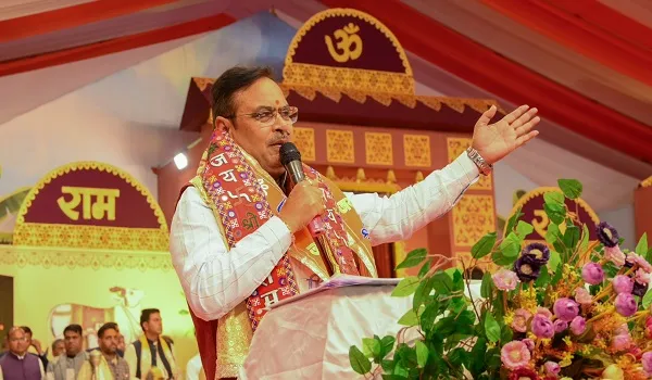 पं. धीरेन्द्र शास्त्री की राम कथा सुनने पहुंचे CM भजनलाल शर्मा, कहा- जहां पहुंच जाते हैं बागेश्वर सरकार, वो भूमि बन जाती हैं पुण्य भूमि