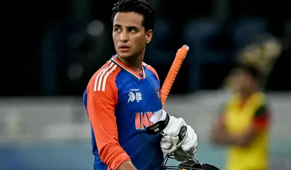 T20 World Cup: टी-20 वर्ल्ड कप के बीच भारत को बड़ा झटका ! क्रिकेटर अभिषेक शर्मा अस्पताल में भर्ती