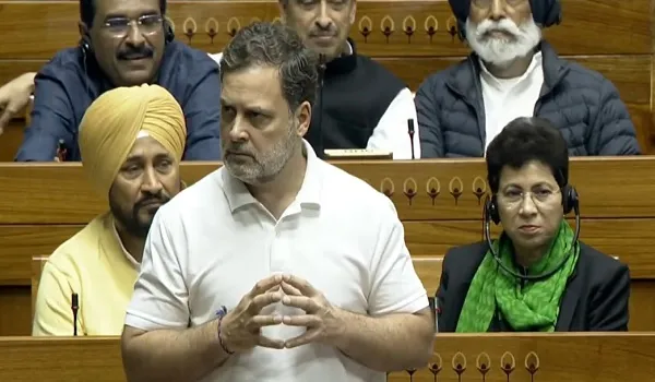लोकसभा में राहुल गांधी ने सरकार पर साधा निशाना, कहा- अमेरिकी शर्तों पर समझौता करना शर्मनाक