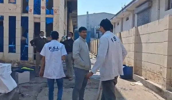 टपूकड़ा में आगजनी में 7 लोगों की जलने से मौत, शवों की किसी निशानी या DNA टेस्ट से  होगी पहचान, मुख्यमंत्री ने घटना पर जताया दुख