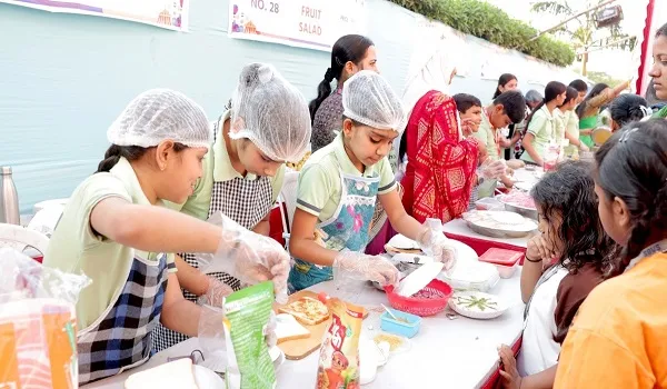 श्री गुरुकृपा विद्या संकुल में ‘जॉय जंक्शन का भव्य आयोजन