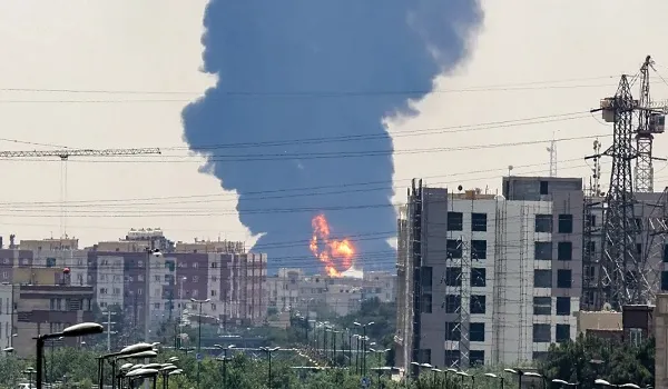 इजरायल का ईरान पर जोरदार हमला, पूरे इजरायल में लगाई गई इमरजेंसी, शहरों में लगातार बज रहे सायरन... एयरस्पेस किया बंद