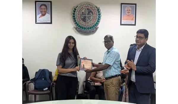 अंतर्राष्ट्रीय महिला दिवस के अवसर पर सम्मान समारोह