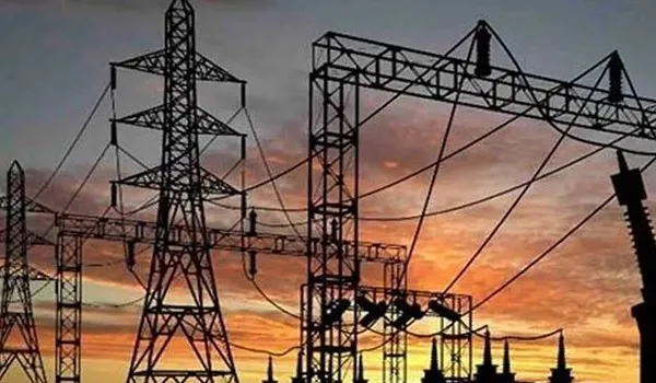 बेमौसम की बरसात ने रोकी बिजली की बढ़ती डिमाण्ड ! पिछले एक सप्ताह में 700 लाख यूनिट तक कम हुई फील्ड में पावर सप्लाई