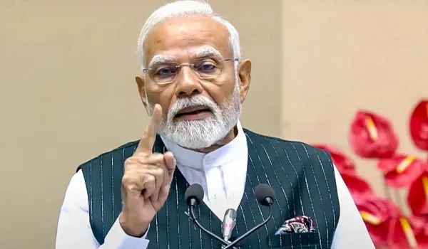 पीएम मोदी 5 देशों के दौरे पर रवाना, UAE, नीदरलैंड्स, स्वीडन, इटली और नॉर्वे के दौरे पर रवाना