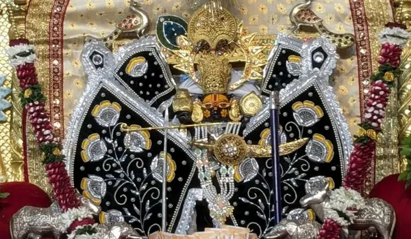 सांवलिया सेठ के दरबार में उमड़ी ऐसी माया... दान-पात्र में बरसी भक्तों की छाया ! तीसरे चरण की गिनती में निकला करोड़ों रुपए का चढ़ावा