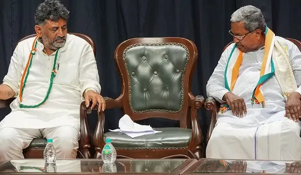 आज इस्तीफा दे सकते कर्नाटक CM सिद्धारमैया ! डीके शिवकुमार संभाल सकते कुर्सी, 10 मंत्रियों के शपथ लेने की संभावना