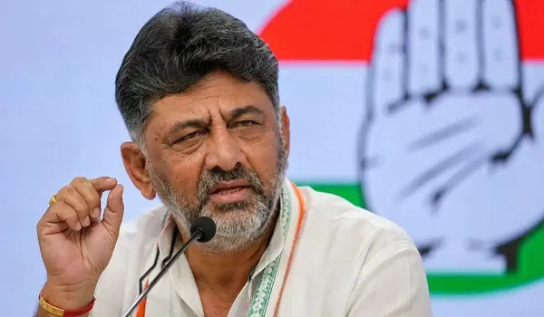 डीके शिवकुमार होंगे कर्नाटक के अगले सीएम, मुख्यमंत्री सिद्धारमैया ने दिया इस्तीफा