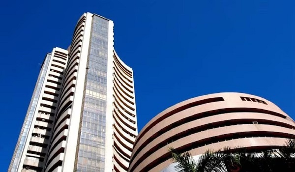 Share Market: शेयर बाजार में दो दिन से जारी गिरावट थमी, सेंसेक्स 99 अंक चढ़ा