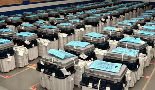 LokSabha Election Results 2024: किसका होगा सिंहासन ? फैसले की घड़ी आई...देश का जोश हाई, लोकसभा चुनाव को लेकर काउंटिंग आज