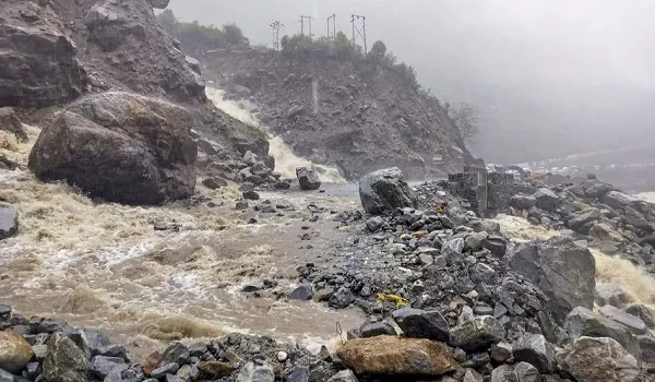 उत्तराखंड में आज भी बदला रहेगा मौसम का मिजाज, पर्वतीय क्षेत्रों में बारिश और आंधी-तूफान का येलो अलर्ट जारी
