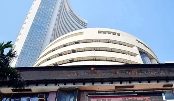 शेयर बाजार में गिरावट का दौर जारी, आज शुरुआत में 500 अंक तक फिसला बाजार, BSE सूचकांक में 0.22 फीसदी की मंदी