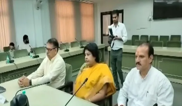 VIDEO: राज्यसभा चुनाव का रण, भाजपा और कांग्रेस के प्रत्याशी निर्विरोध चुने गए, सतीश पूनिया,अलका गुर्जर औऱ नीरज डांगी हुए निर्विरोध निर्वाचित, देखिए ये रिपोर्ट
