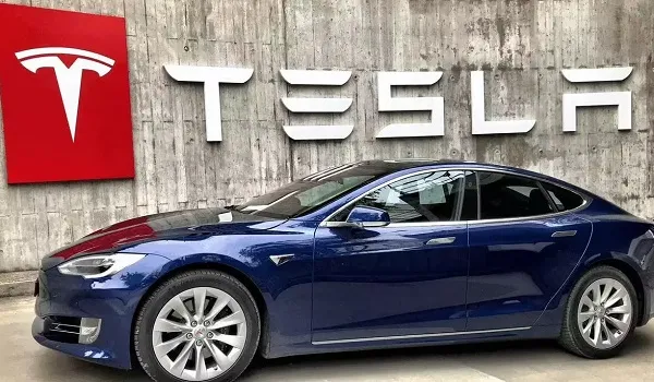 भारत में Tesla की एंट्री, मुंबई के बांद्रा कुर्ला कॉम्प्लेक्स (BKC) में खुलेगा पहला शोरूम