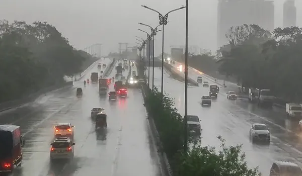 महाराष्ट्र में बारिश का कहर, राज्य में अब तक 13 लोगों की मौत हो चुकी, जबकि 10 अन्य घायल