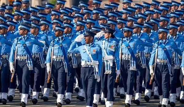 भारतीय वायु सेना में नौकरी का मौका, अग्निवीर वायु और ग्रुप-Y मेडिकल असिस्टेंट पदों पर भर्ती प्रक्रिया शुरू