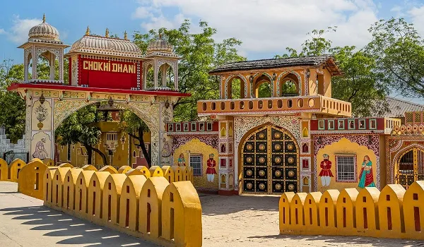 चोखी ढाणी में आमजन की सेहत से खिलवाड़ ! CMHO जयपुर द्वितीय की टीम ने मैसर्स चोखी ढाणी पर की जांच