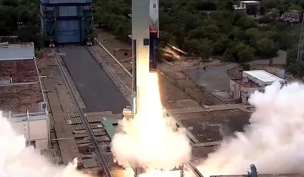 अंतरिक्ष में भारत की नई उड़ान, पहला प्राइवेट रॉकेट विक्रम-1 लॉन्च, 350 किलोग्राम पेलोड ले जाने में है सक्षम
