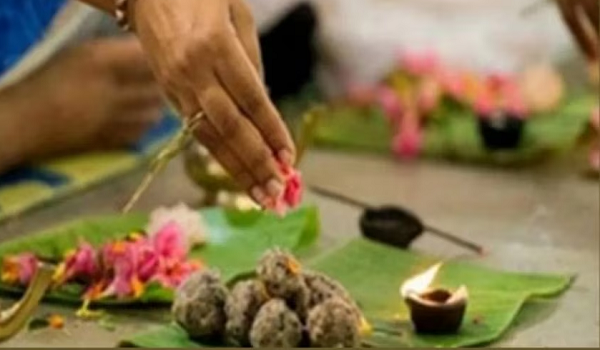 Pitru Paksha 2023 Date: कब से शुरू होगा पितृपक्ष? जानें महत्व और किस दिन होंगे किस तिथि के श्राद्ध