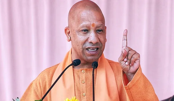 यूपी सीएम योगी आदित्यनाथ का संबोधन, कहा-पीएम पोषण योजना के अंतर्गत प्रदेश भर के बेसिक शिक्षा परिषद से संचालित स्कूलों के रसोइयों के मानदेय वृद्धि