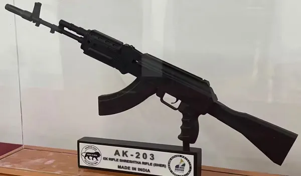 स्वदेशी राइफल AK-203 'शेर' का सफल परीक्षण, भारत ने छोटे हथियारों में आत्मनिर्भरता हासिल करते हुए किया सफल परीक्षण