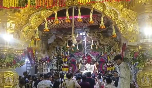 मंडफिया में सांवलिया सेठ के दरबार में धूमधाम से मनी कृष्ण जन्माष्टमी, रात 12 बजे भगवान श्रीकृष्ण के जन्म के साथ गूंज उठीं मंदिर की घंटियां