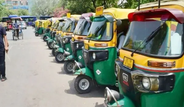 राजस्थान परिवहन विभाग का बड़ा आदेश, ऑटो-रिक्शा और टैक्सी चालकों का 100% बीमा कराने के निर्देश
