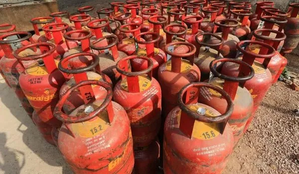 LPG उपभोक्ताओं के लिए बड़ी राहत, ग्रामीण और शहरी क्षेत्रों में रिफिल बुकिंग नियम समान