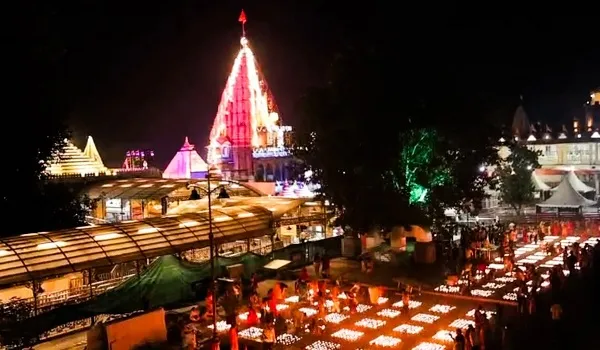 खुशियों की दीये और उत्साह की लौ...बन गया वर्ल्ड रिकॉर्ड, 3 मिनट में जले 33.27 लाख दीये