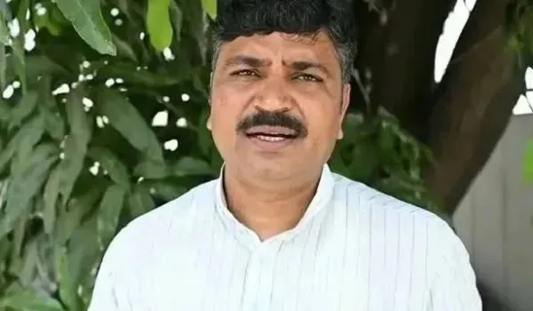 टीकाराम जूली बोले- पार्षद लूटने का काम इन चुनाव में किया गया, पुलिस के अलावा सारे विभाग इस काम में लगे हुए थे... पार्टी छोड़ने के लिए डराया गया