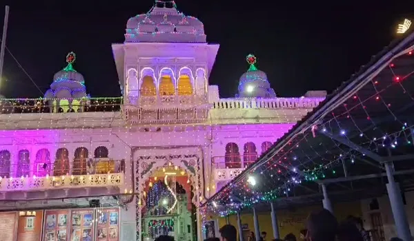 दीपावली पर्व 31 को मनाया जाएगा, एक नवम्बर को होगा अन्नकूट उत्सव, श्रीनाथजी और द्वारकाधीश मंदिर प्रबंधन ने स्थिति की स्पष्ट